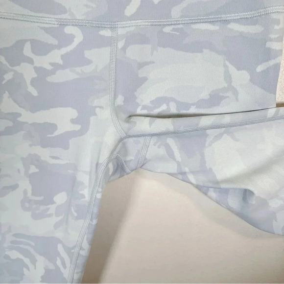 Lululemon Wunder Under High-Rise Tight 25" Luxtreme - Picture 9 of 16